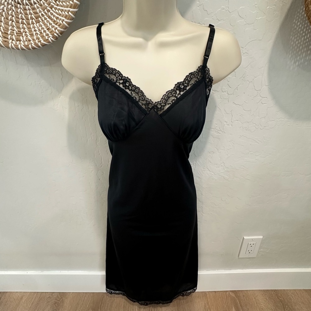 Vintage Black Lace Nightgown/Lingerie. Size 38. Made in USA.